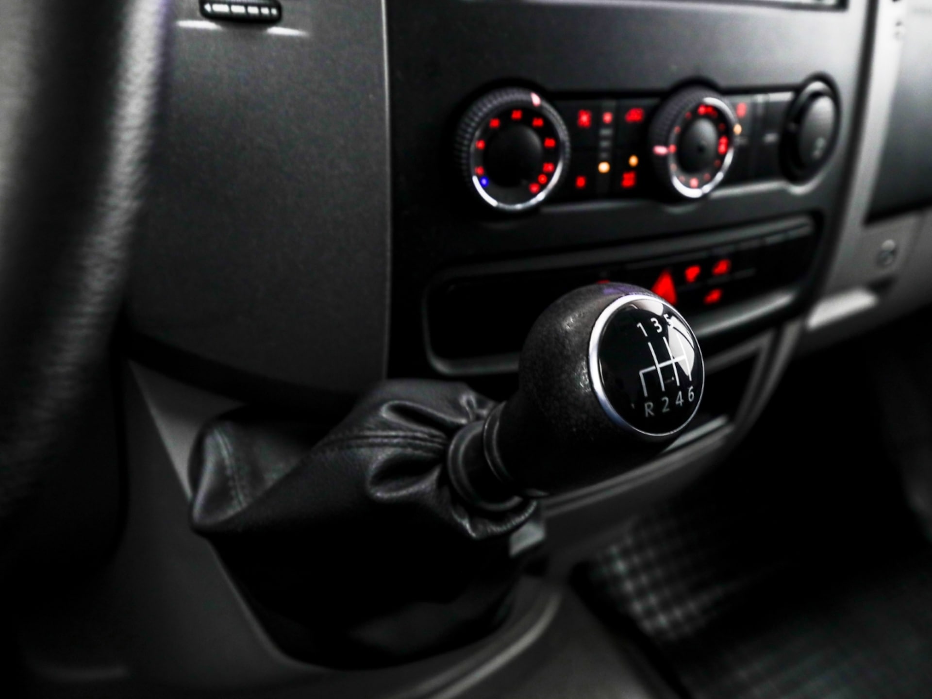 Volkswagen Crafter Kombi mittlerer Radstand