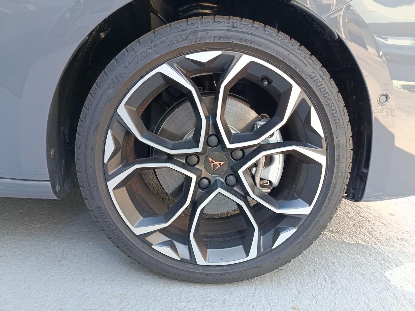 CUPRA Leon León 1.5 TSI e-Hybrid DSG 150 kW (204 CV) — photo 9