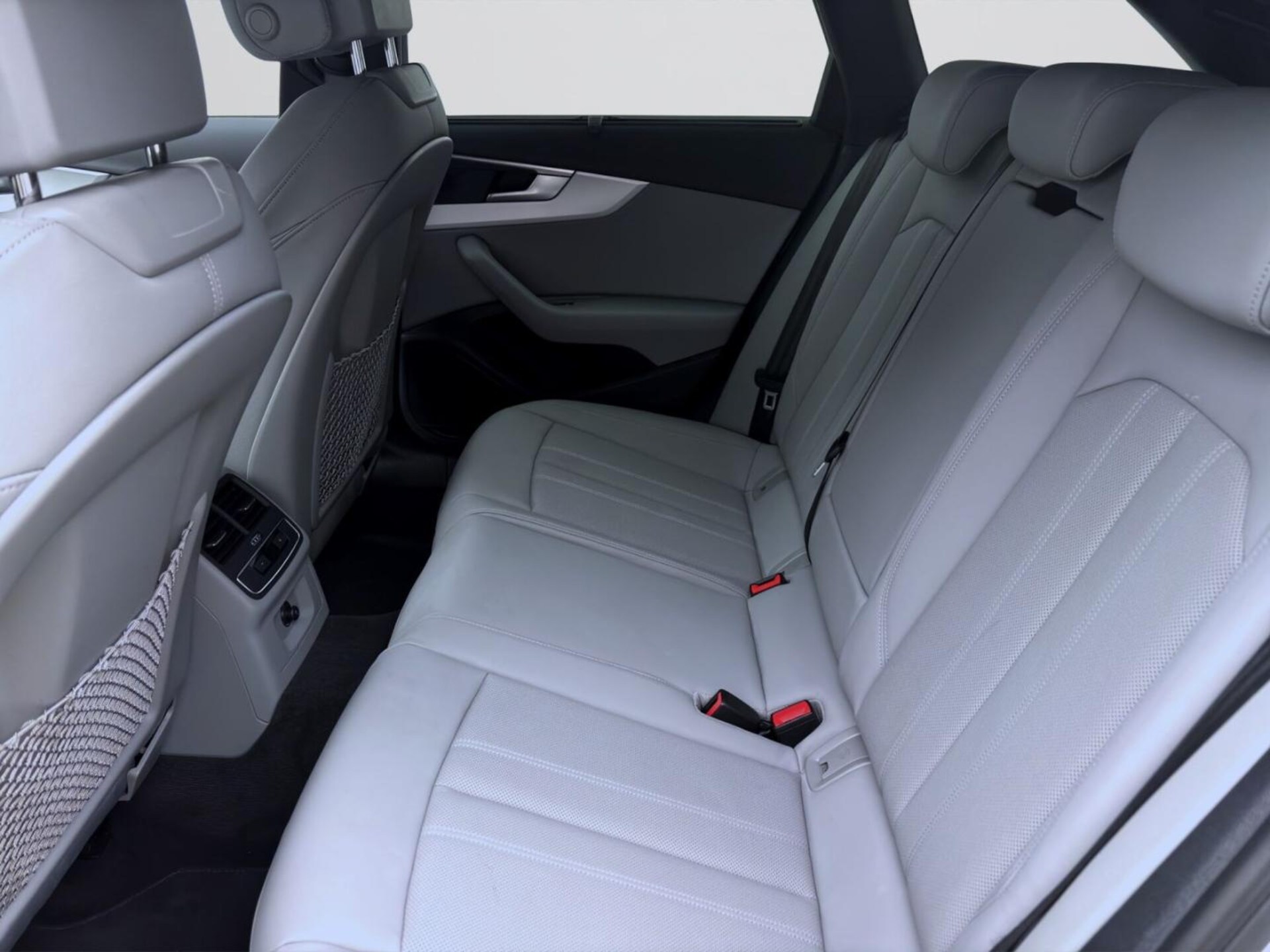 Audi A4 Avant Advanced