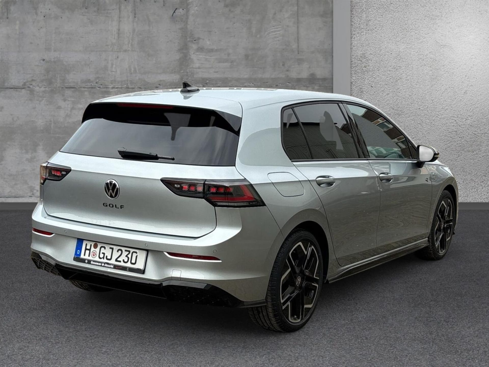 Volkswagen Golf R-Line
