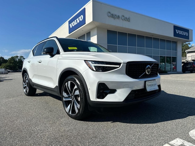 2023 Volvo XC40