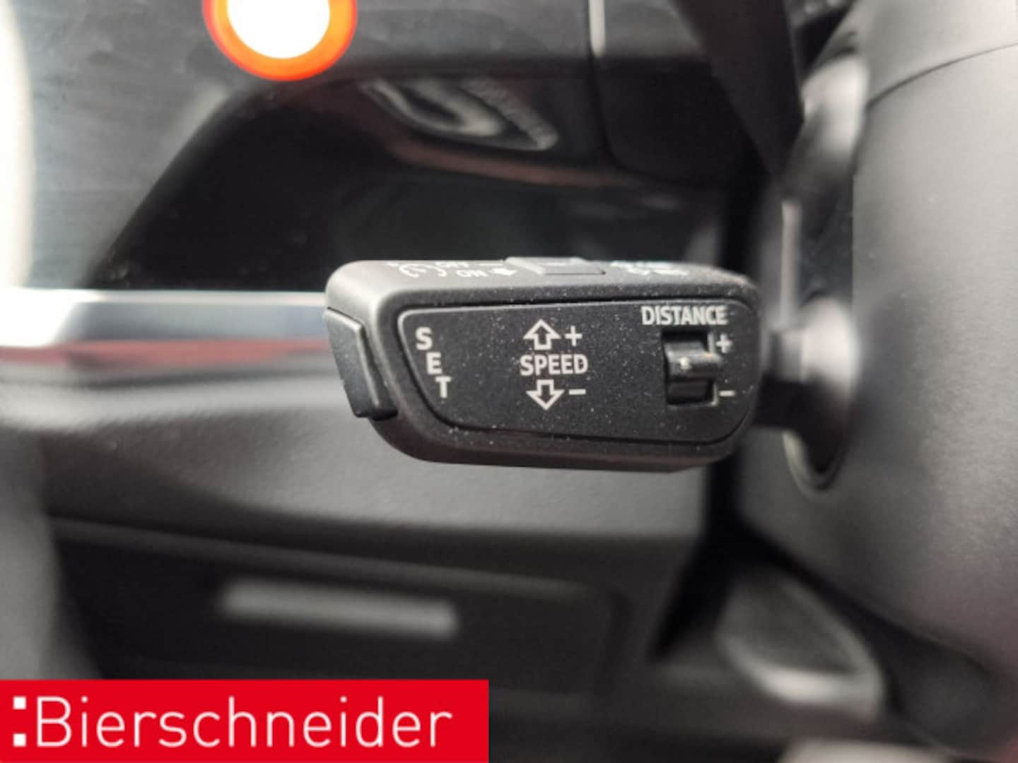 Bild über Audi Q3 advanced 35 TFSI S tronic - für weitere Informationen kontaktieren Sie den Audi Partner