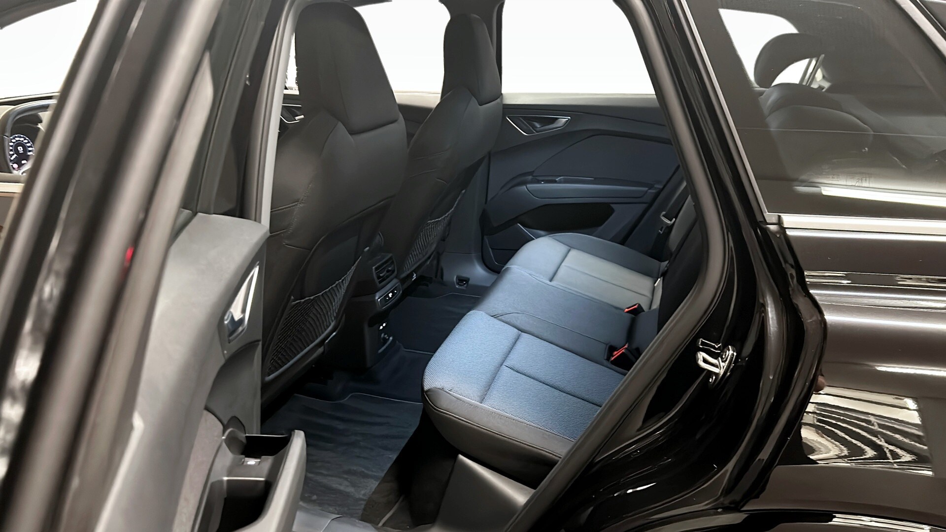 Image about Audi Q4 e-tron Q4 45 e-tron quattro Proline 195,00 kW