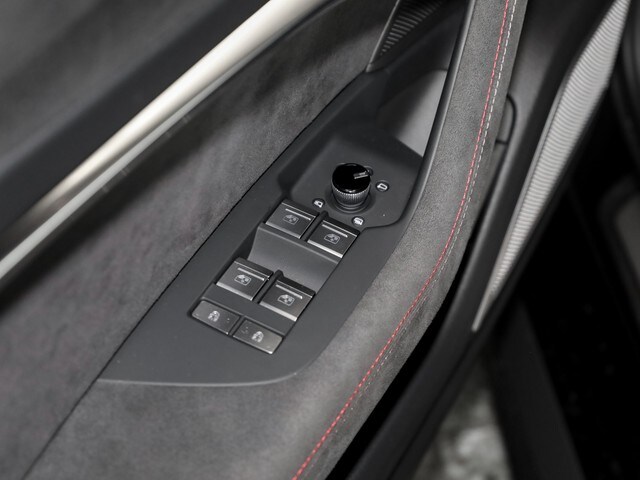 Image about Audi RS 6 Avant performance quattro tiptronic