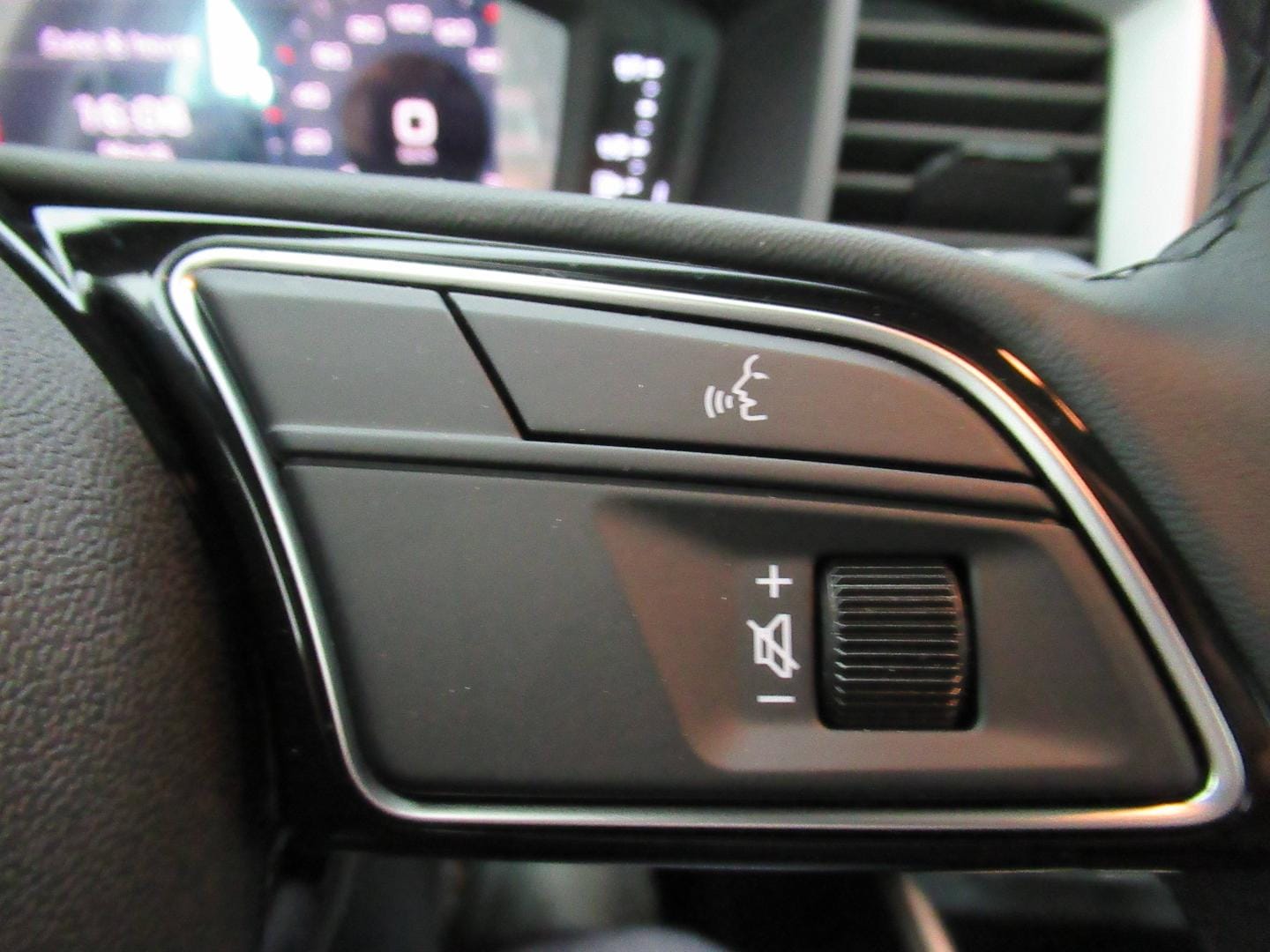 Image about Audi A1 Sportback Design 25 TFSI 70 kW (95 ch) S tronic