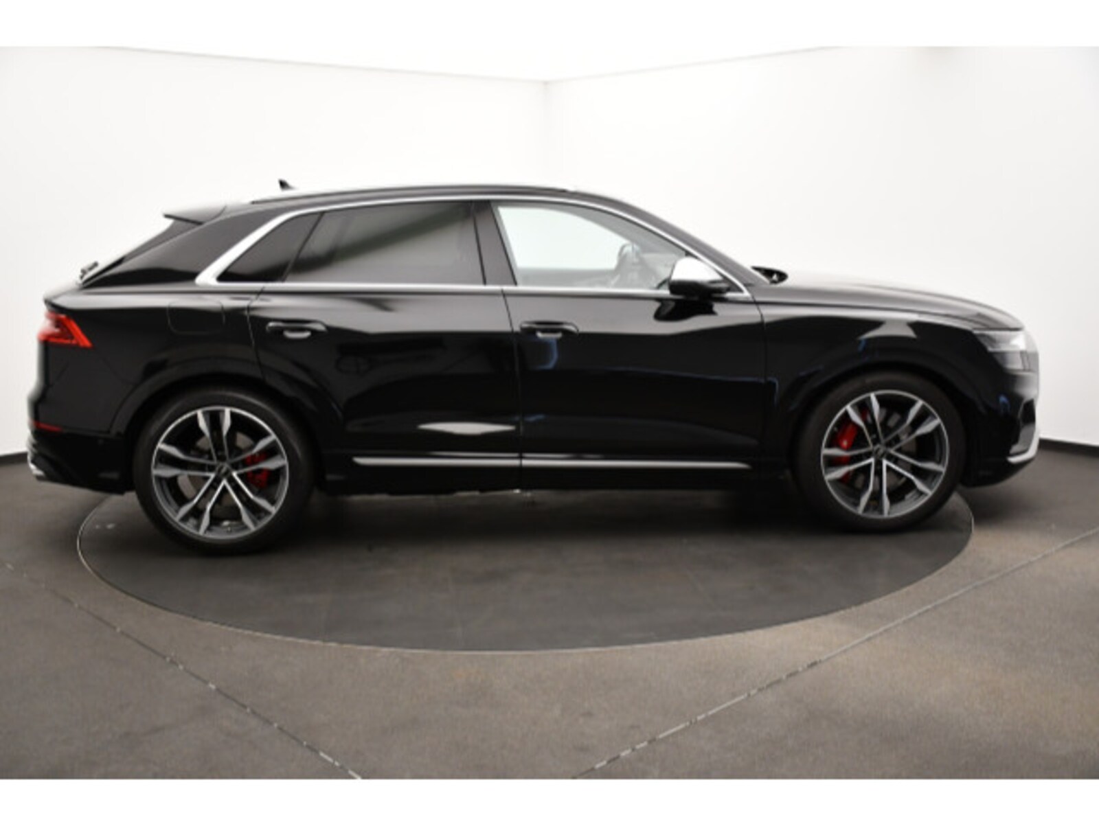 Audi SQ8 – Bild 20