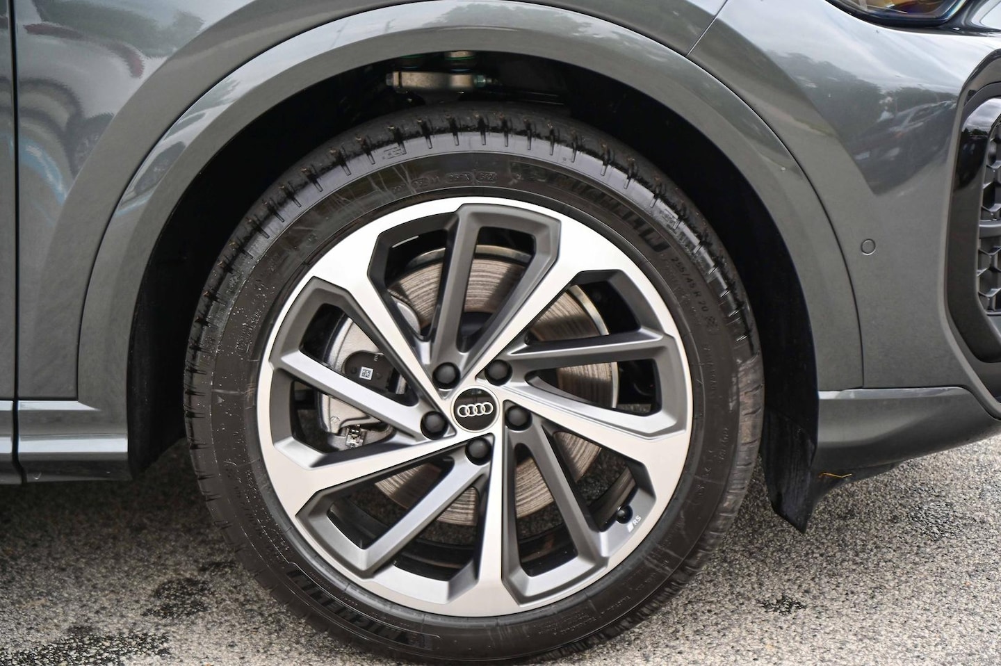Image about Audi Q5 SUV TDI quattro 150 kW sport