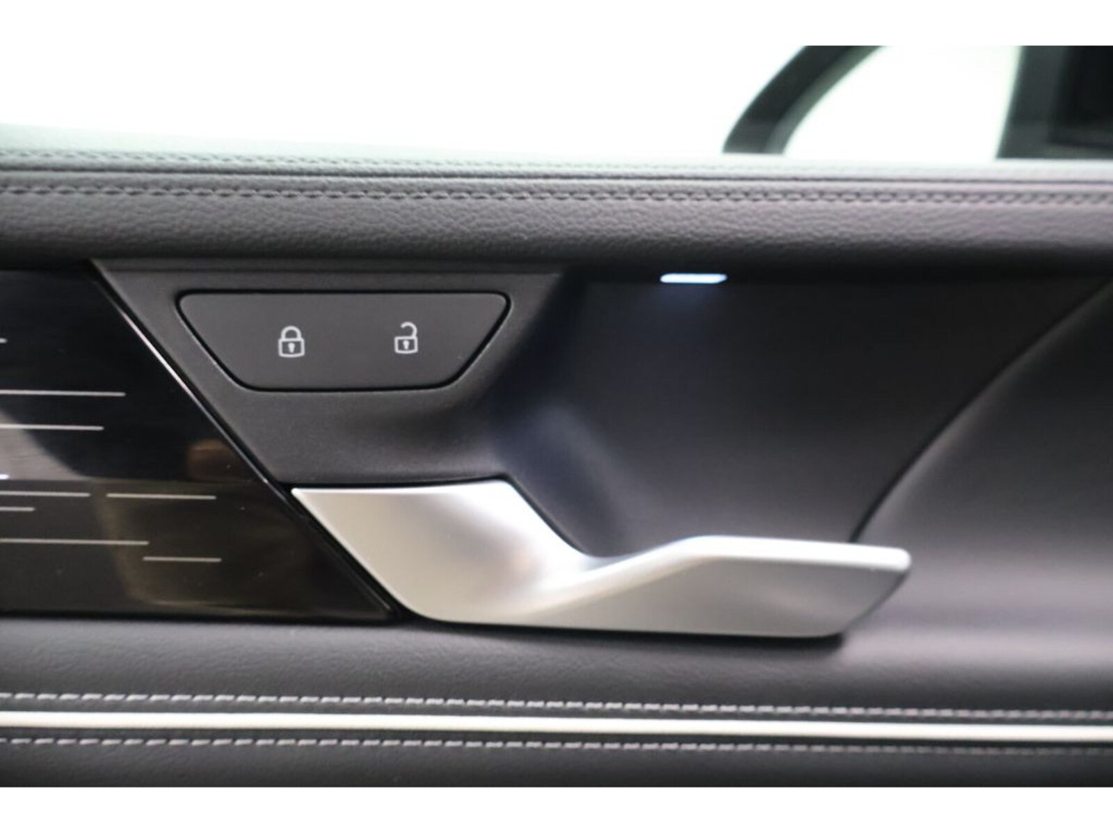 Volkswagen Passat – Bild 22