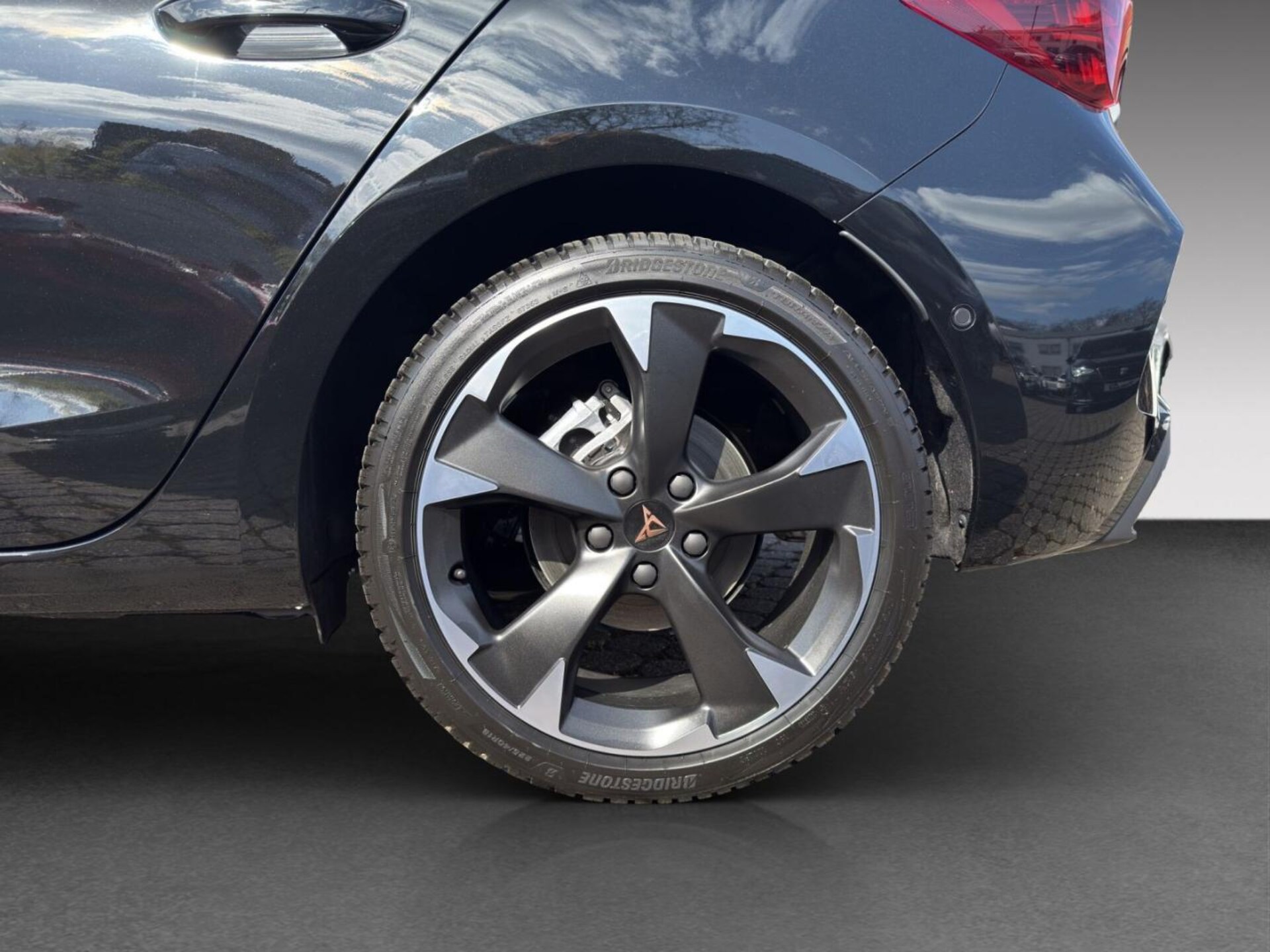 CUPRA Leon