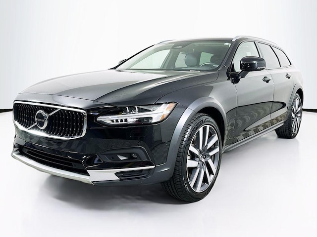 2022 Volvo V90 Cross Country