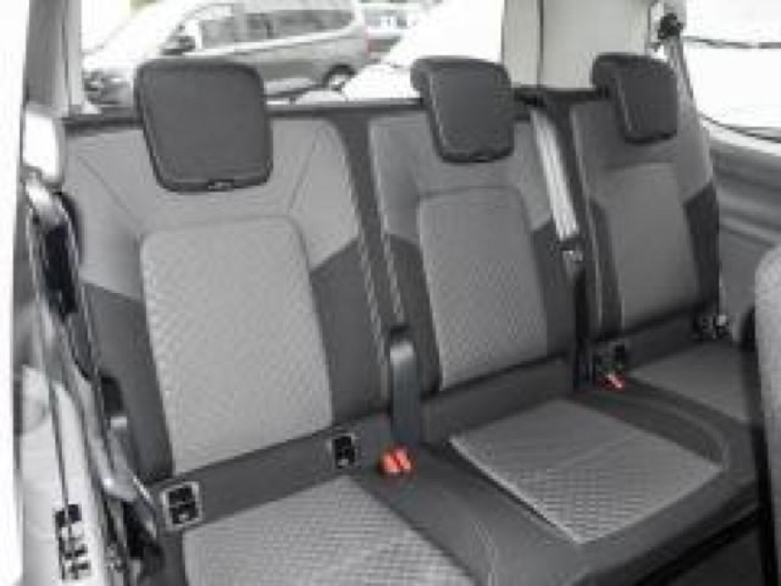 Volkswagen Caravelle – Bild 8