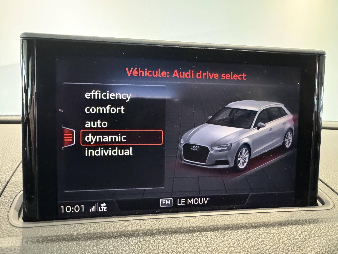 Image about Audi S3 Sportback S3 Sportback 2.0 TFSI quattro 228 kW (310 ch) S tronic