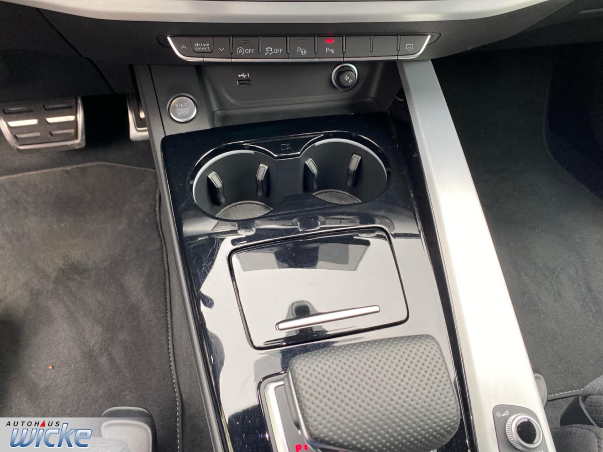 Audi A4 Avant S line
