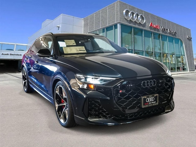 2026 Audi RS Q8 SUV performance