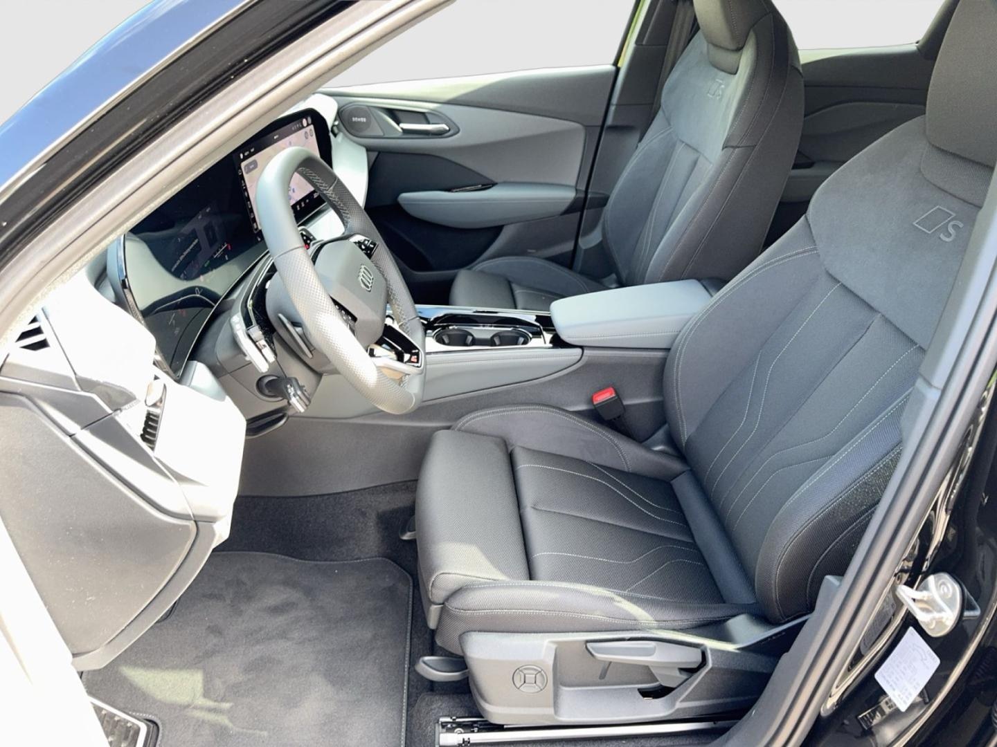 Bild über Audi Q3 SUV TDI 110 kW S tronic - für weitere Informationen kontaktieren Sie den Audi Partner