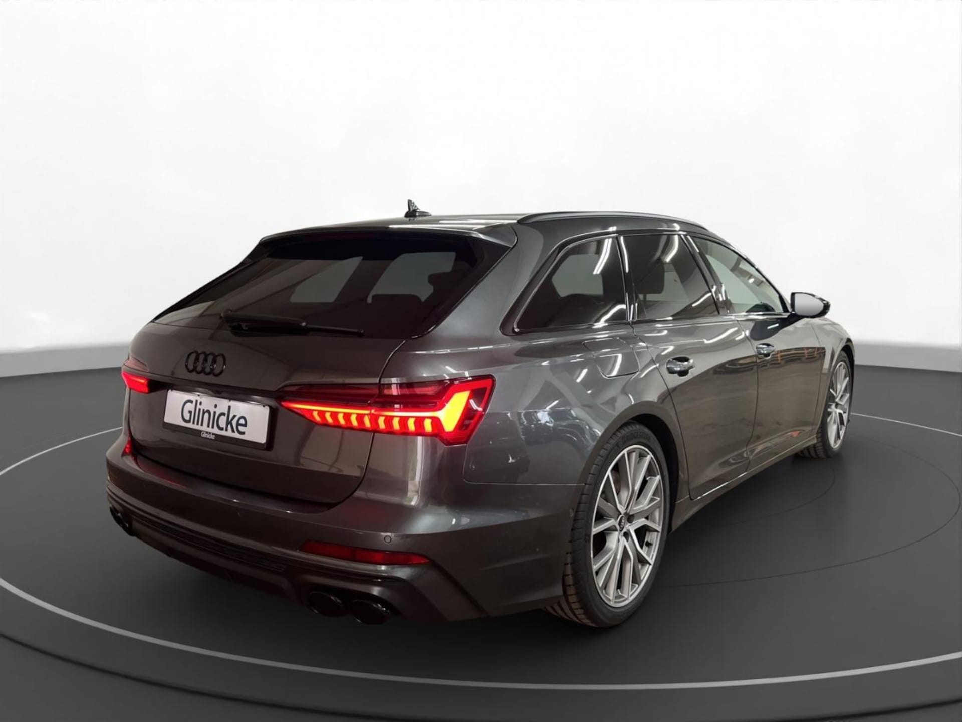 Audi S6 Avant