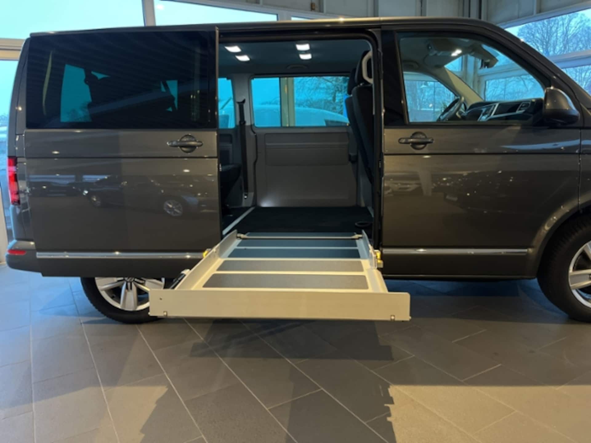 Volkswagen T6.1 Caravelle kurzer Radstand Comfortline