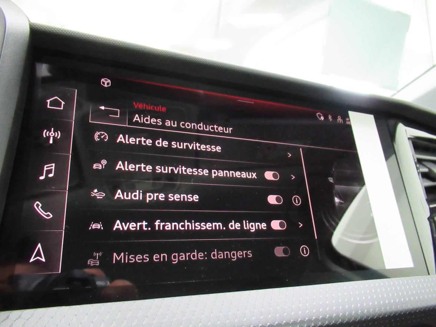 Image about Audi A1 Sportback Design 25 TFSI 70 kW (95 ch) S tronic