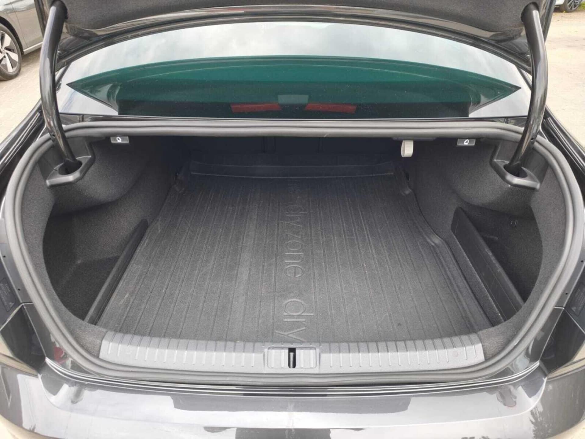Volkswagen Passat Elegance