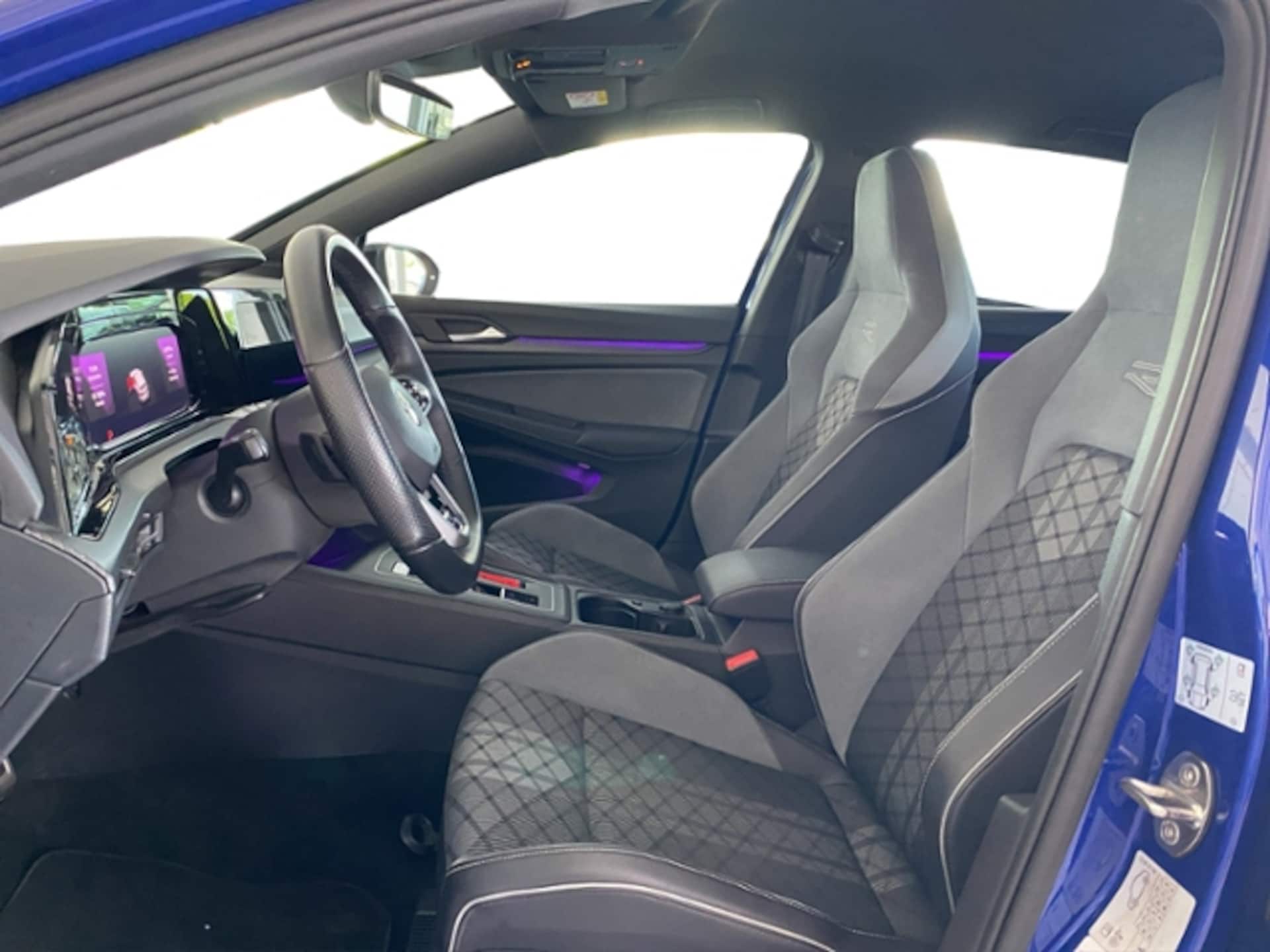 Volkswagen Golf R-Line