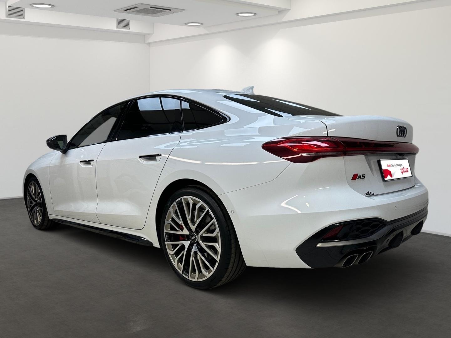 Bild über Audi A5 Limousine TDI quattro 150 kW S tronic - für weitere Informationen kontaktieren Sie den Audi Partner