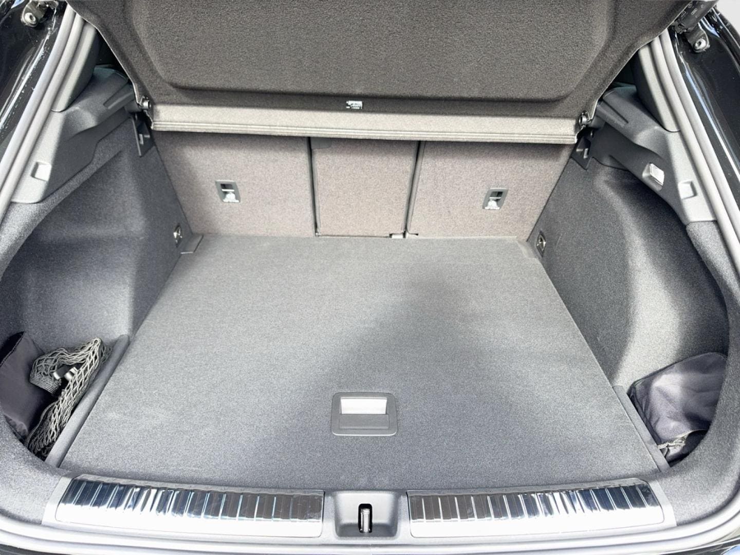 Bild über Audi Q3 SUV TDI 110 kW S tronic - für weitere Informationen kontaktieren Sie den Audi Partner