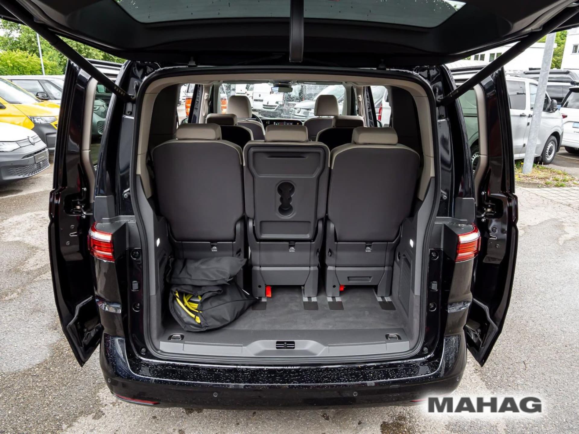 Volkswagen Multivan Basis-Modell
