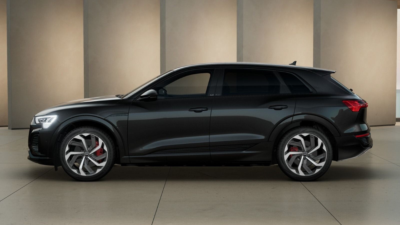 Image about Audi Q8 e-tron S line 50 e-tron quattro