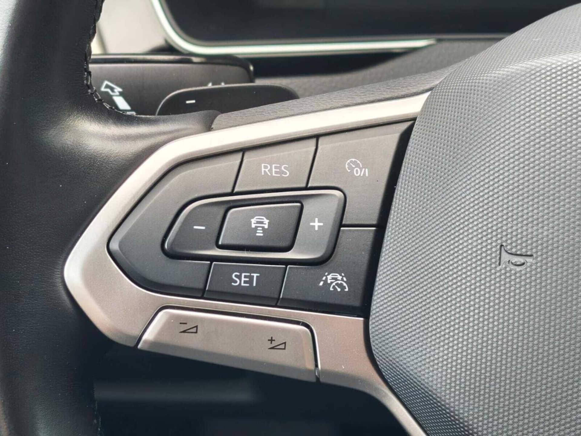 Volkswagen Passat Elegance