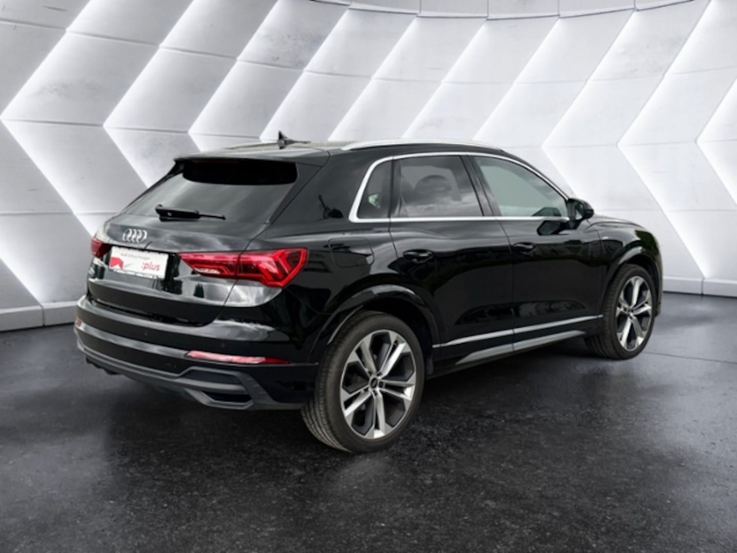 Bild über Audi Q3 S line 35 TFSI S tronic - für weitere Informationen kontaktieren Sie den Audi Partner