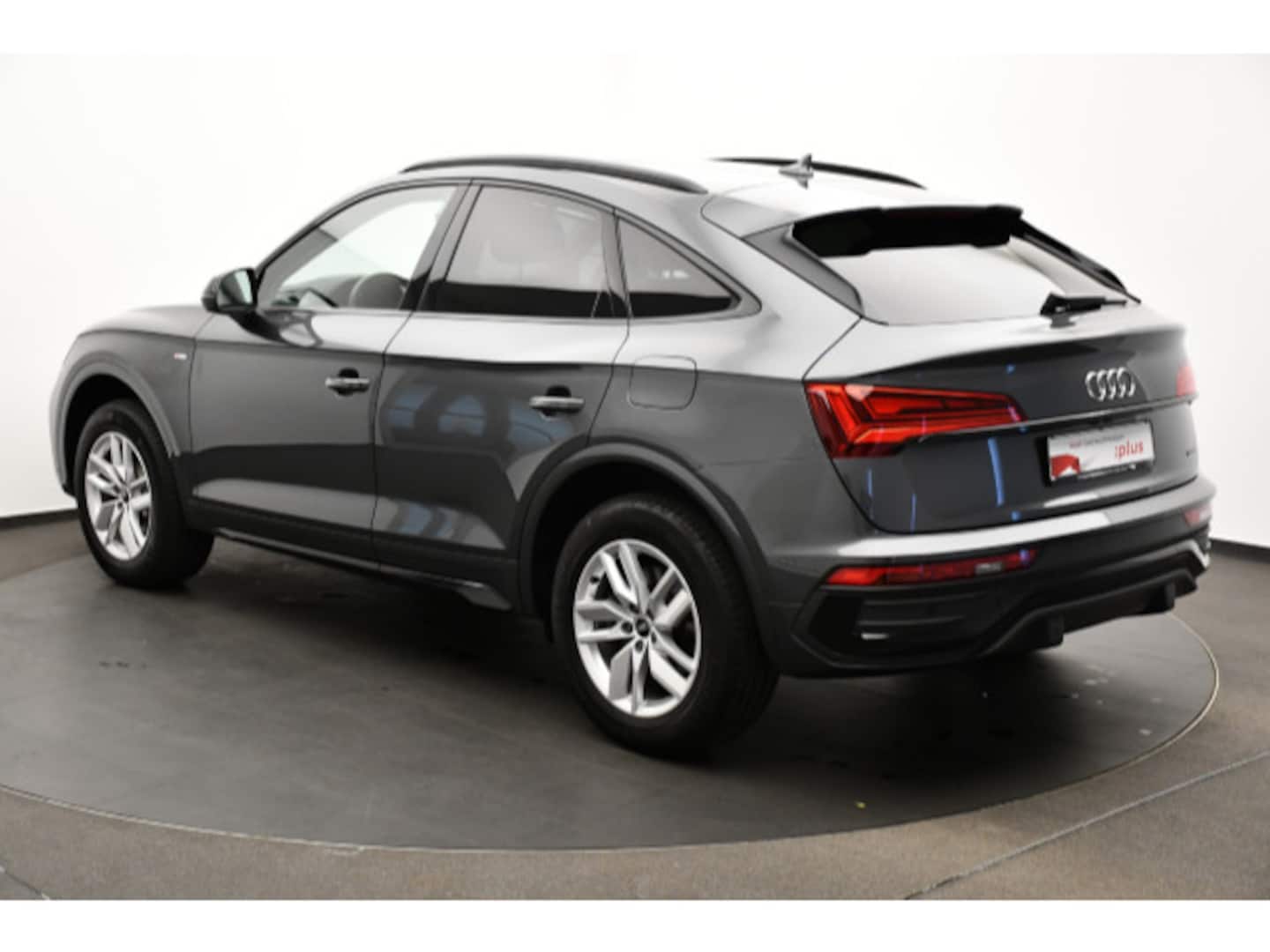Bild über Audi Q5 Sportback TFSI e S line 55 TFSI e quattro S tronic - für weitere Informationen kontaktieren Sie den Audi Partner