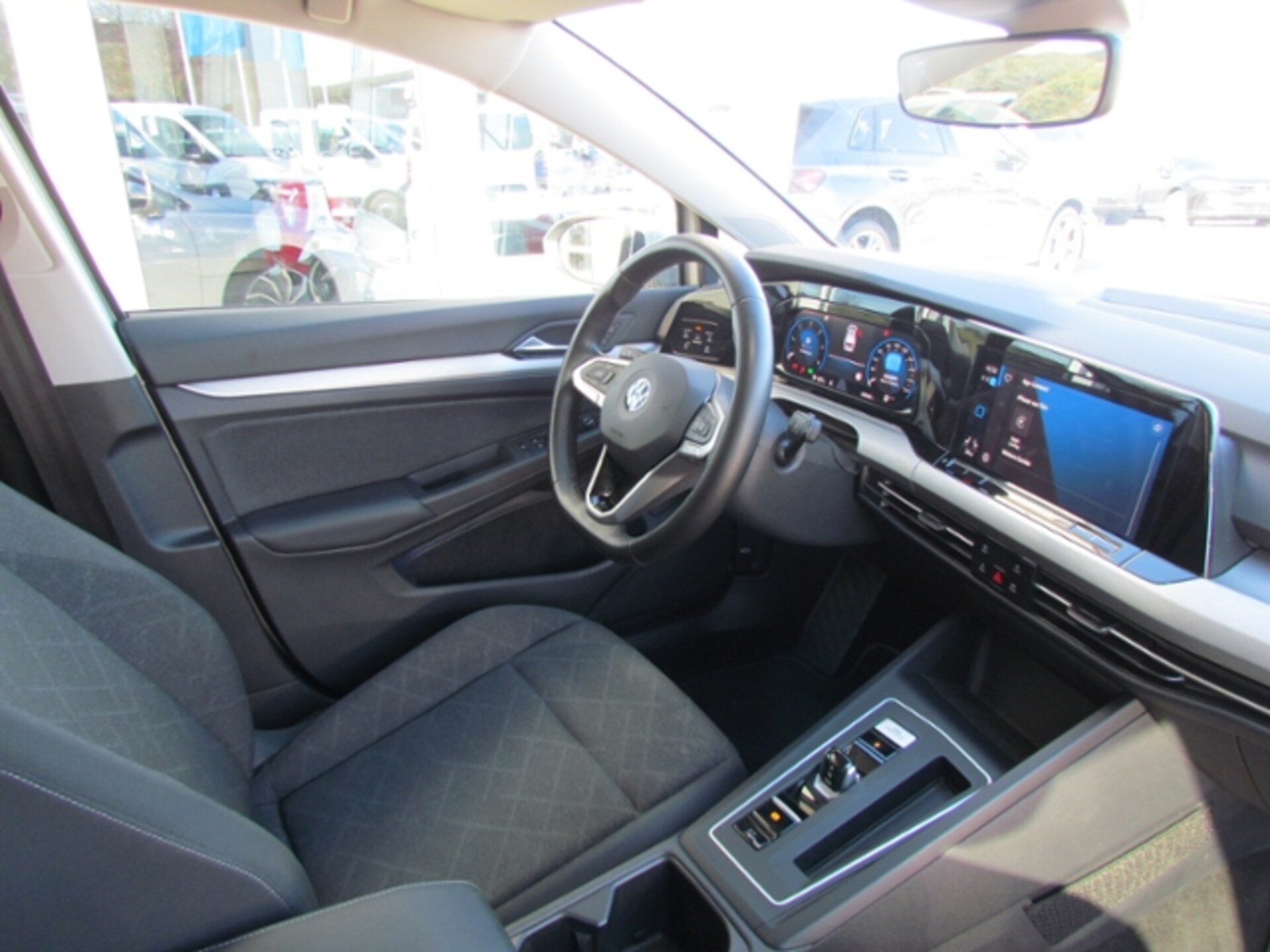 Volkswagen Golf Variant Life