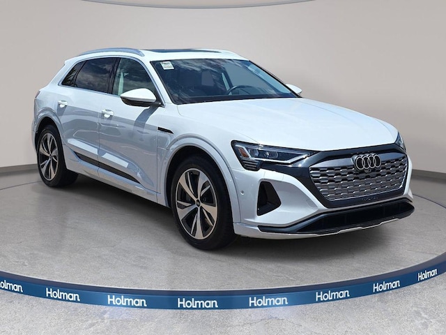 2024 Audi Q8 e-tron