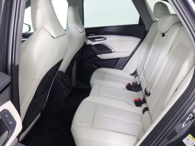 2025 Audi New Q5 Premium Plus - Photo 15