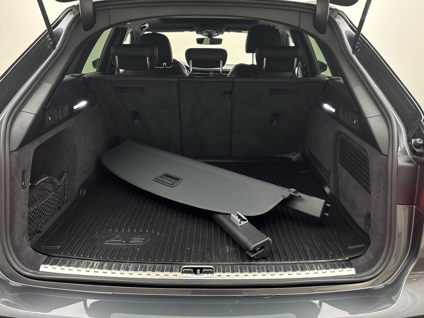Bild über Audi A6 Avant sport 45 TFSI quattro S tronic - für weitere Informationen kontaktieren Sie den Audi Partner