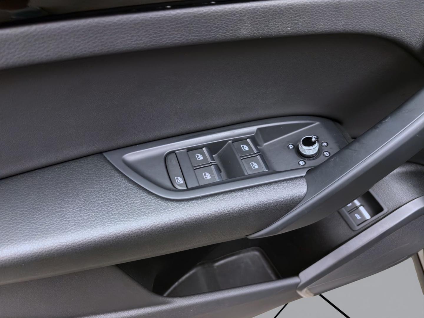 Bild über Audi Q5 TFSI e advanced 50 TFSI e quattro S tronic - für weitere Informationen kontaktieren Sie den Audi Partner