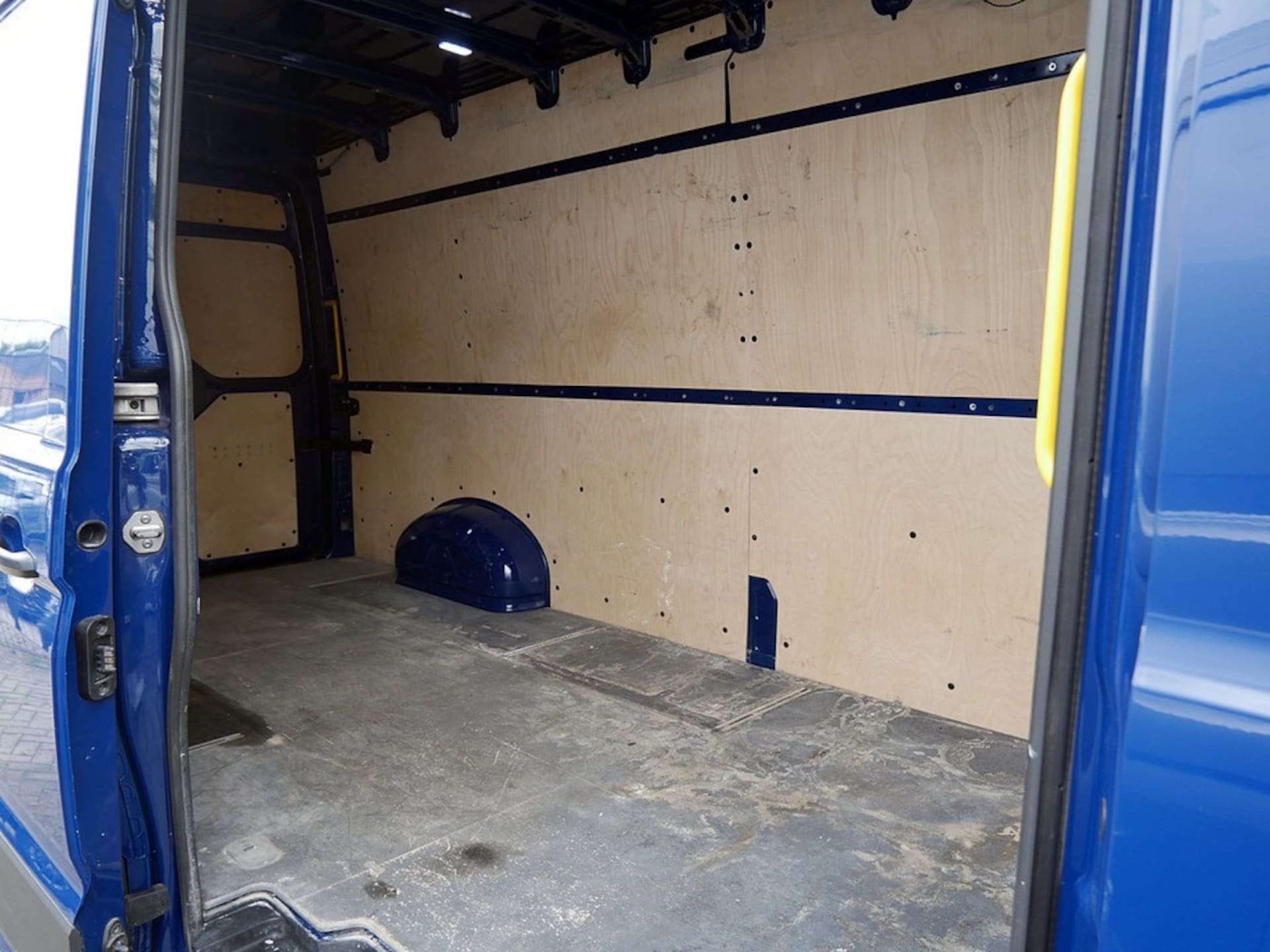Volkswagen Crafter Kasten langer Radstand