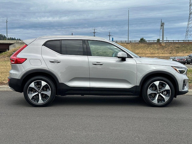 2024 Volvo XC40
