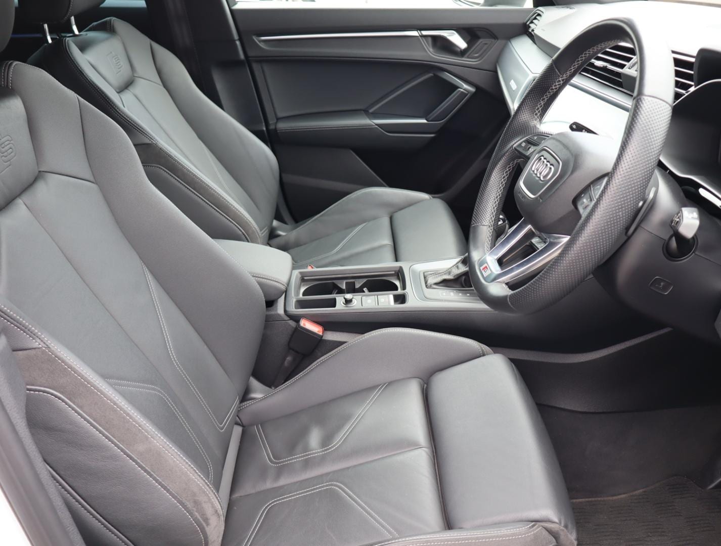 Audi Q3 Sportback 35 TFSI S line for more details contact your dealer