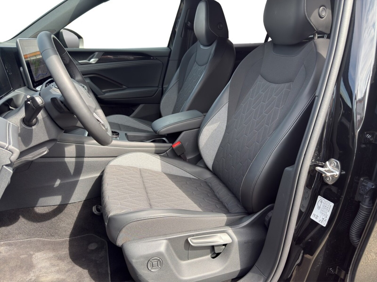 Volkswagen Tiguan – Bild 12