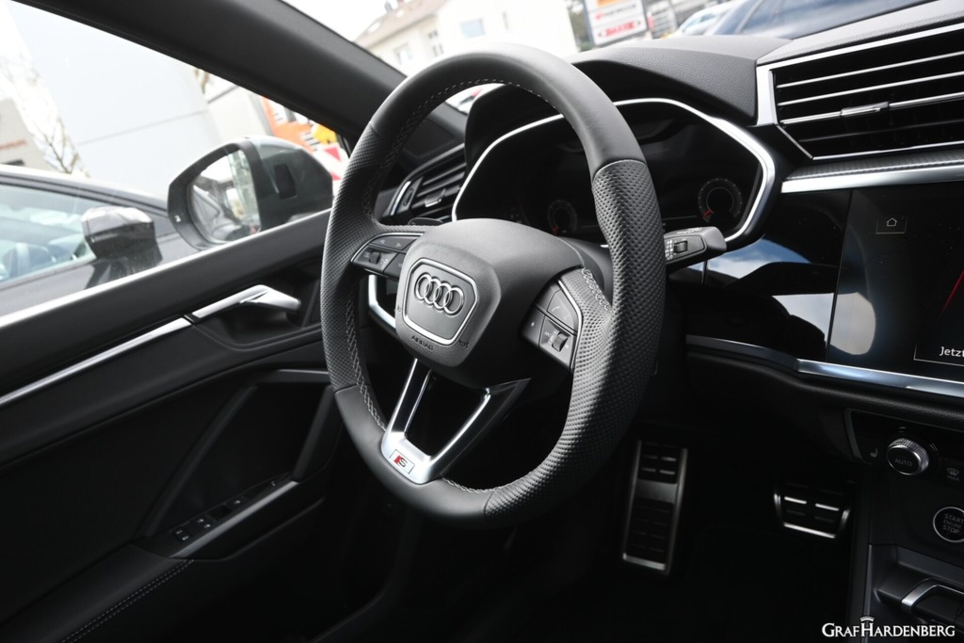 Audi Q3 SUV S line