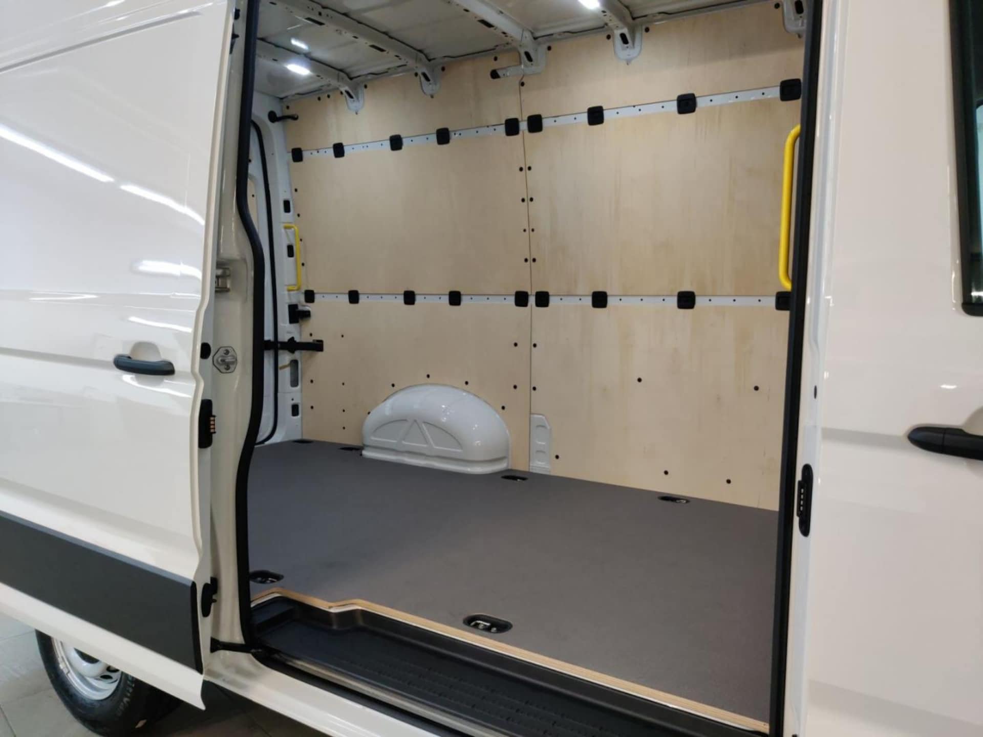 Volkswagen Crafter Kasten mittlerer Radstand