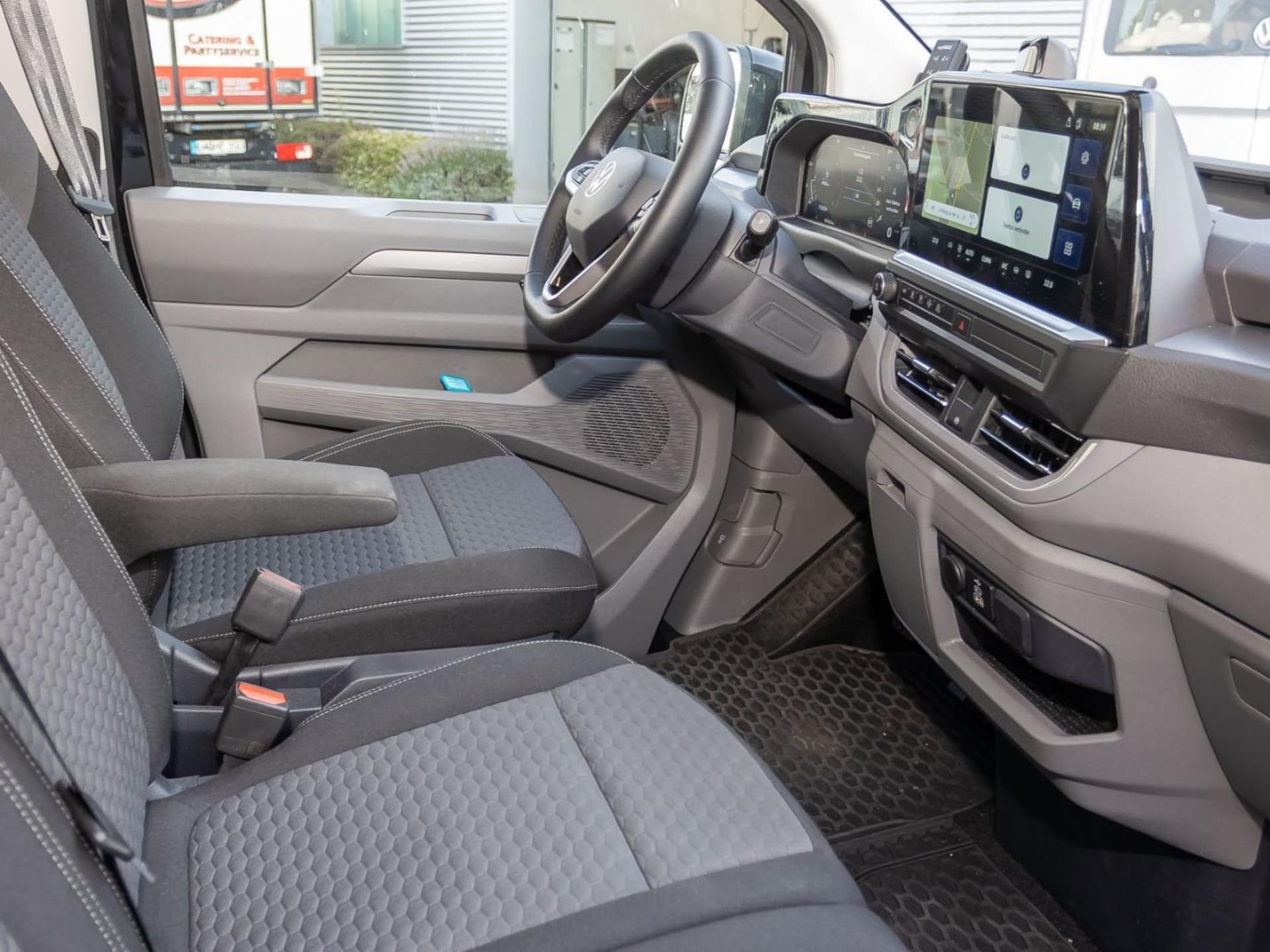 Volkswagen Caravelle langer Radstand Life
