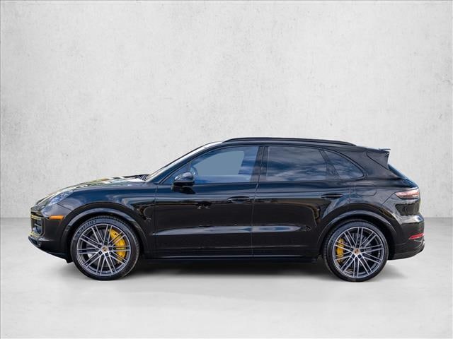 2021 Porsche Cayenne E-Hybrid Coupe