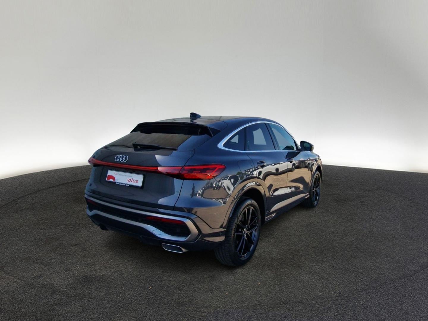 Bild über Audi Q5 Sportback TFSI 150 kW S tronic - für weitere Informationen kontaktieren Sie den Audi Partner