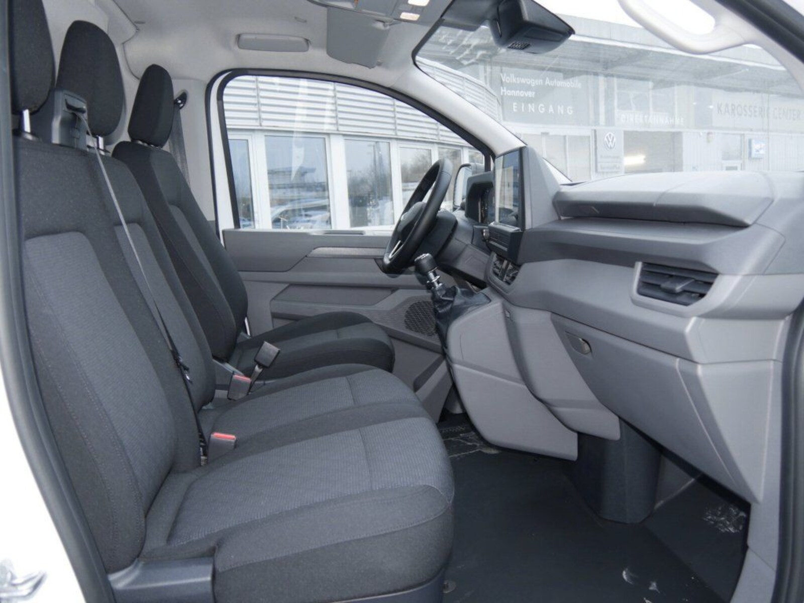 Volkswagen Transporter Kasten kurzer Radstand – Bild 3