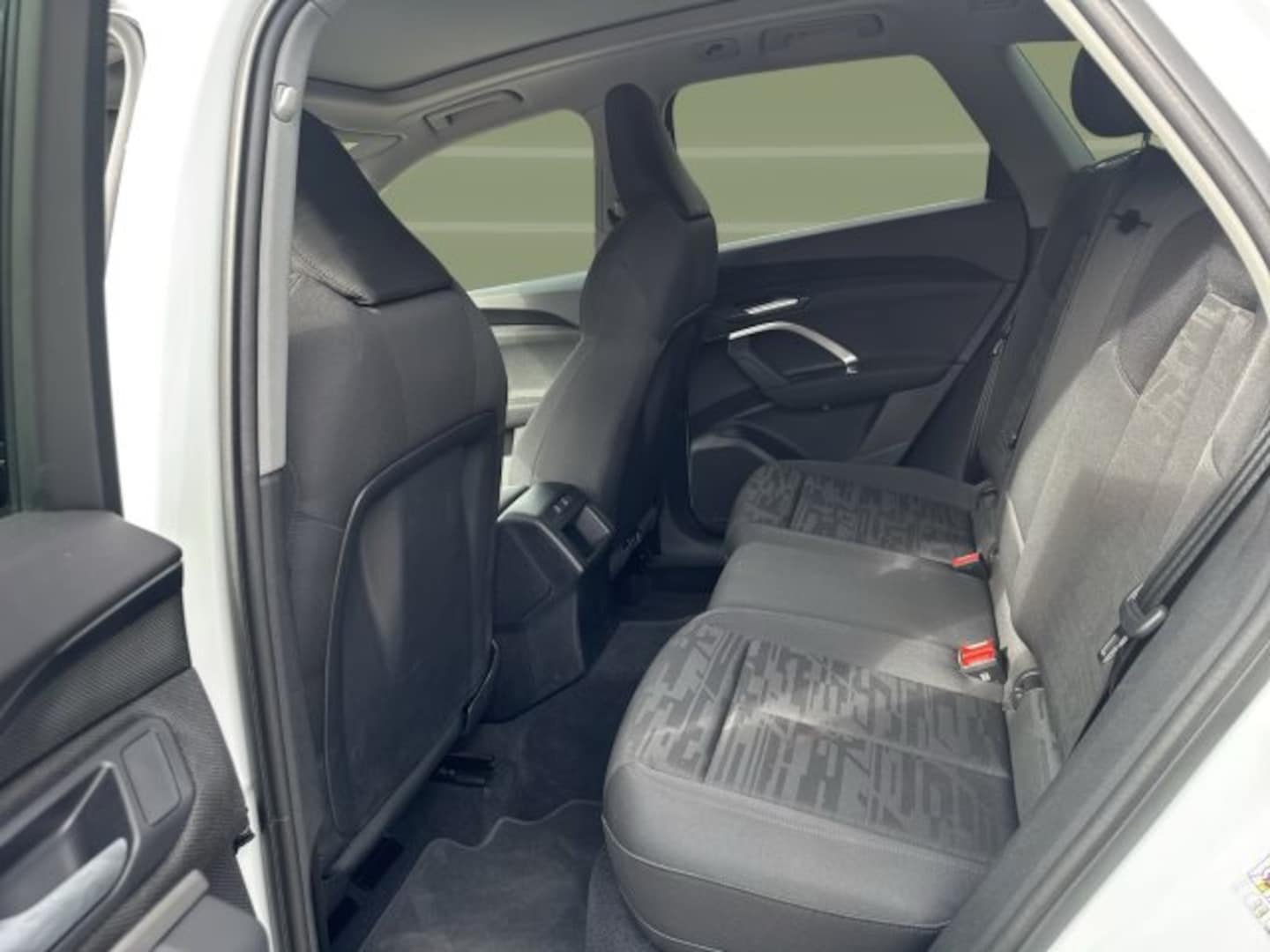 Bild über Audi Q5 SUV TDI quattro 150 kW S tronic - für weitere Informationen kontaktieren Sie den Audi Partner