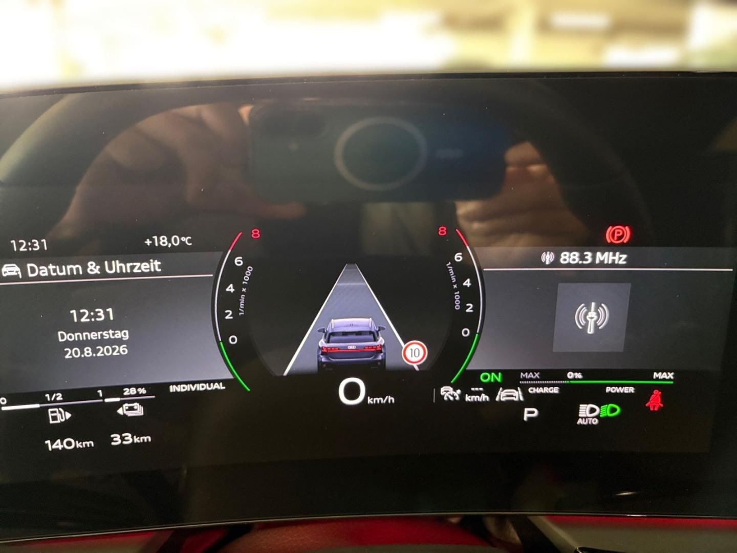 Bild über Audi A6 Avant e-hybrid edition one e-hybrid quattro 220 kW S tronic - für weitere Informationen kontaktieren Sie den Audi Partner