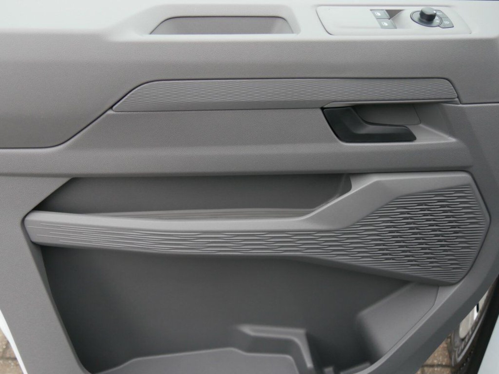 Volkswagen Transporter Kasten kurzer Radstand – Bild 11