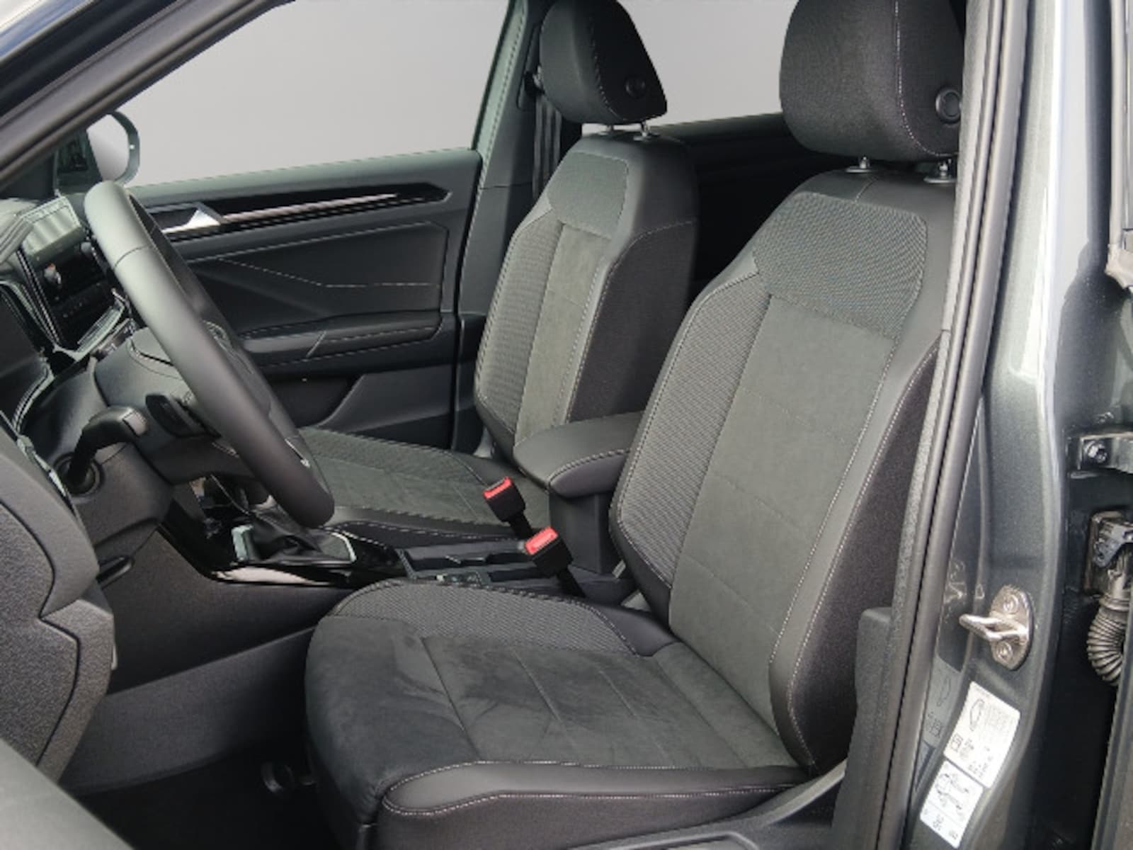 Volkswagen T-Roc – Bild 11